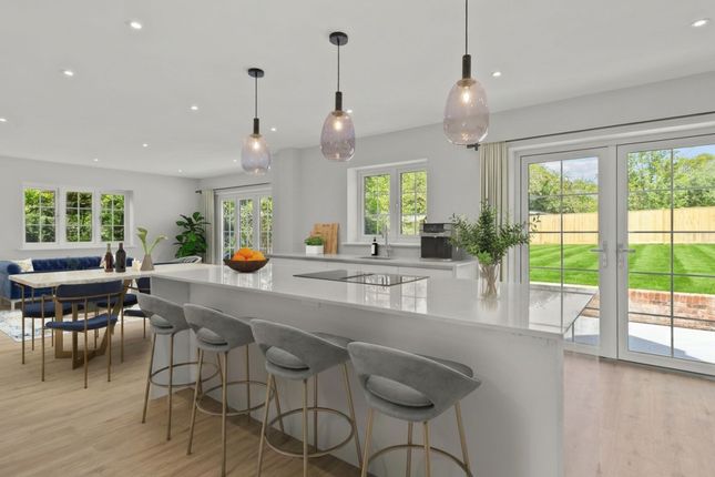 2 Alcott Place, Chelwood Gate photo 2
