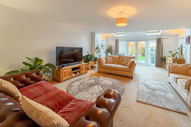 10, Benjamin Gray Drive, West Sussex photo 2