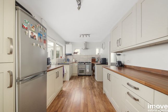131 Kings Ash Road, Paignton photo 3