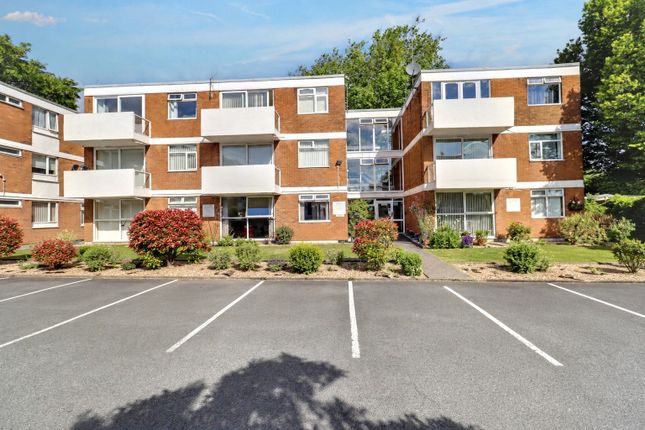 1-bed flat on Spring Court,Flat 4, Birmingham Road, Walsall, £132,000