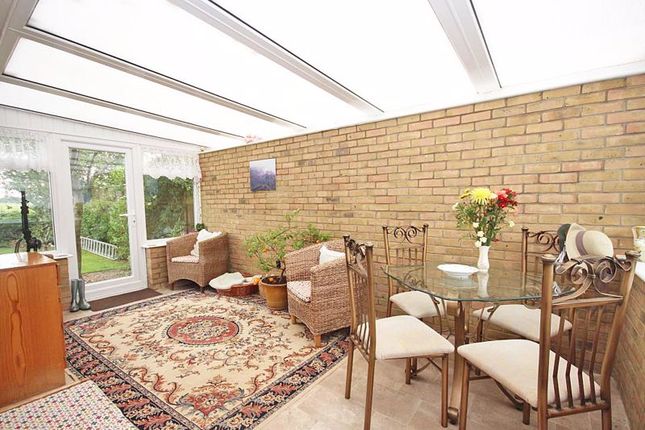 6, Meadowcroft, Donington-On-Bain photo 2