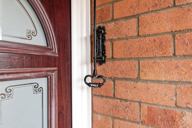 16, Windsor Drive, Spalding photo 3