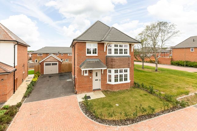 Thumbnail Detached house for sale in Graydon Close, Milton