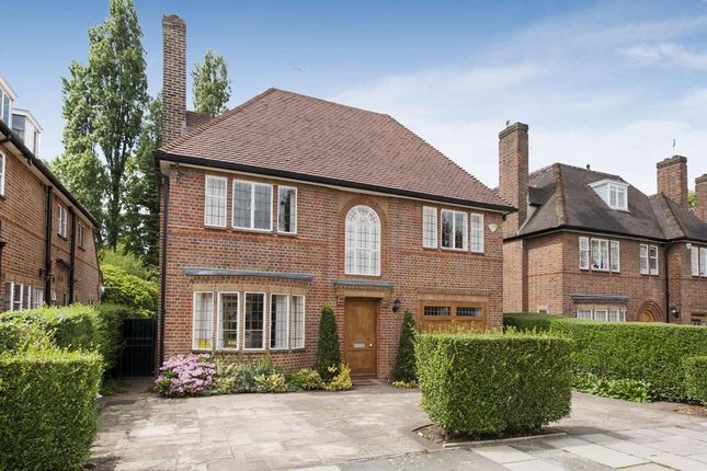 Thumbnail Detached house to rent in Kingsley Way, London