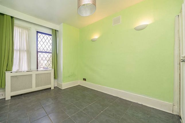 Woodlands Street, London photo 3