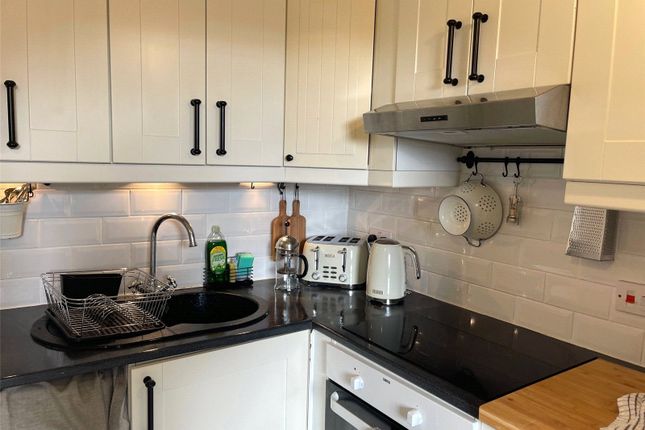 Flat 3, Ashcroft Hall, 9, Ashcroft Road, Gloucestershire photo 3