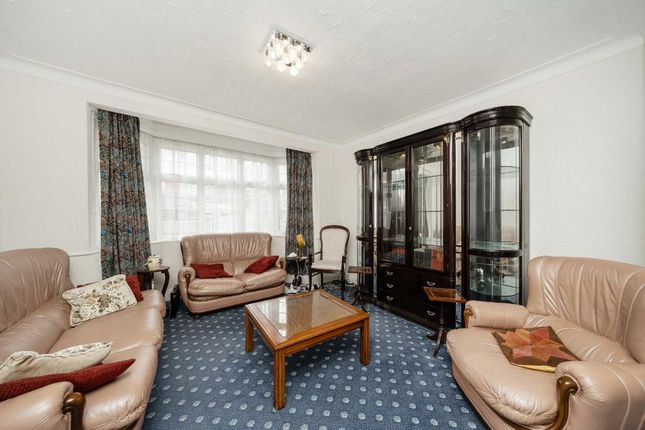 5, Aprey Gardens, London photo 2