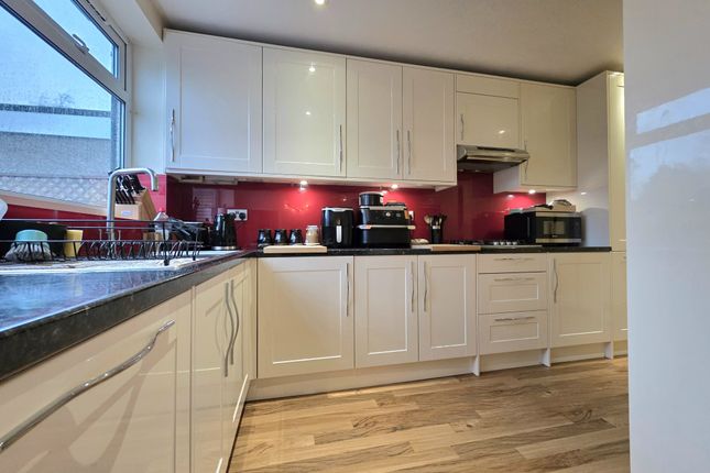 90, Kingsway, West Wickham photo 3