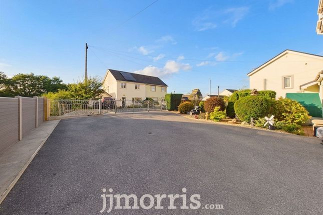 15 Castell Corrwg, Cardigan photo 2