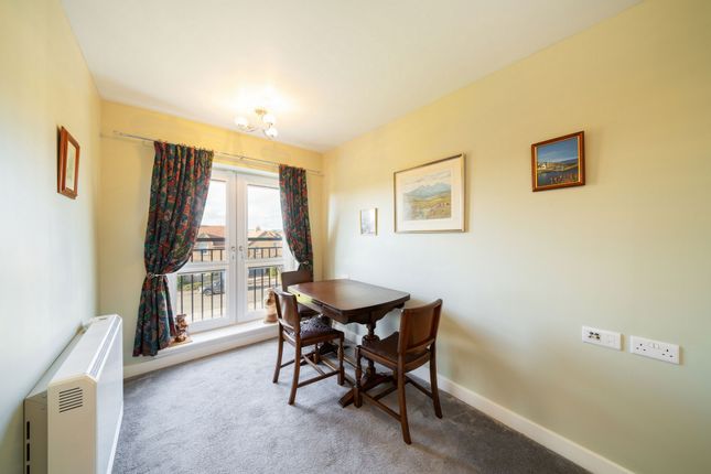 33, Beacon Court, Anstruther photo 3