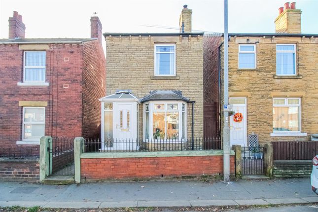 3-bed detached on 161, Dewsbury Road, Ossett, £185,000