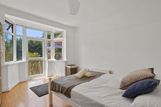 Studio house on Room 3, 42 South Vale, Harrow, £750/mo