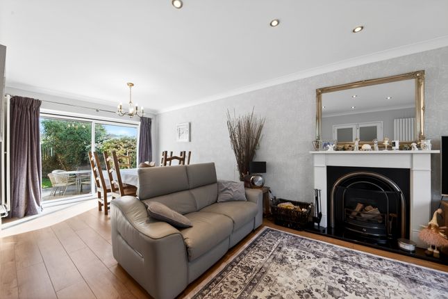 5, Grangewood, Potters Bar photo 3