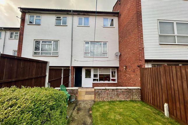 Town house for sale in Winters Way, Waltham Abbey