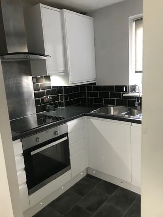 Thumbnail Flat to rent in Osprey Rd, Waltham Abbey