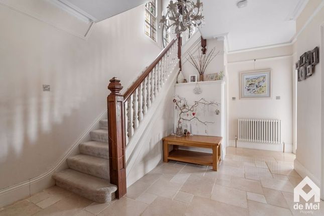 The Gables, Gretton Road, Cheltenham photo 3