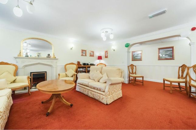 Communal Lounge 2.Png