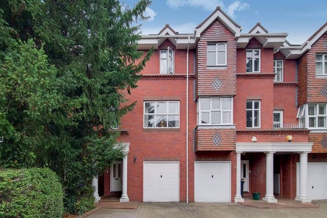 Thumbnail Property to rent in Magnolia Place, Ealing, London