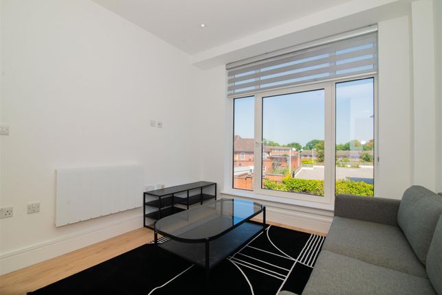 Flat 5, Syward Place 40-48, Pyrcroft Road, Chertsey photo 4