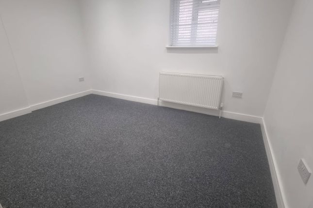 83, Sussex Road, Southall photo 2
