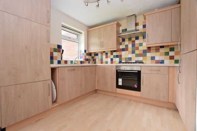 34, Blackmoor Court, Leeds photo 3