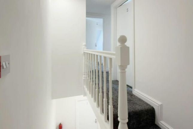 Evans, 15, Grandale Street, Manchester photo 5