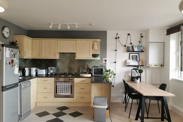 Flat 59 Whitton, 89 King Henrys Road, NW3 3RE, London photo 2