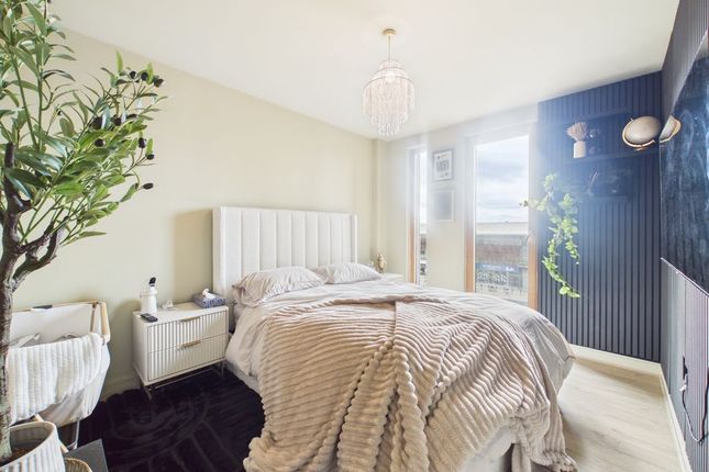 Apartment 30, The Wharf, Chatham photo 4