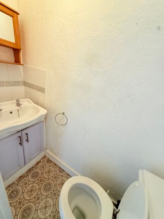 Flat 3, 2, Body Road, Reading photo 4