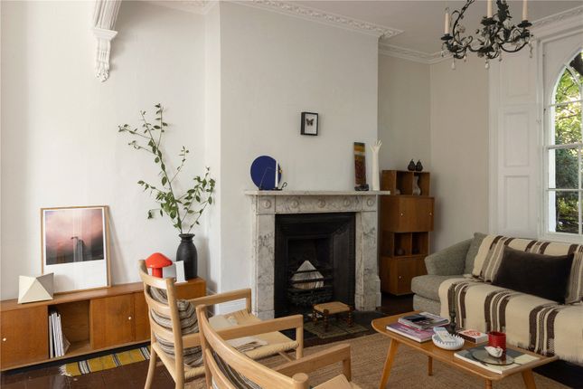 355, Liverpool Road, London photo 3