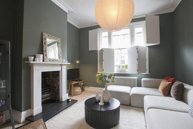 Terraced house for sale in Holbeck Row, Peckham
