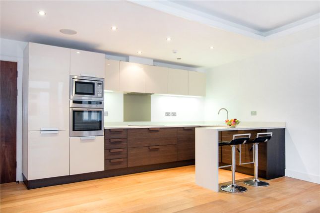 Flat for sale in Adelaide Crescent, Hove, East Sussex