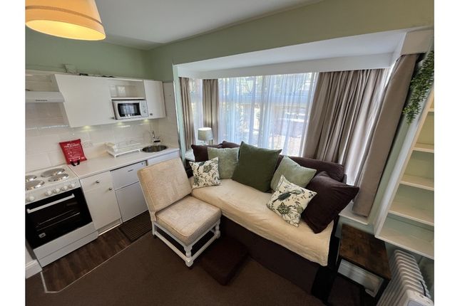 Flat 3, 99, Old Oak Road, Birmingham photo 5