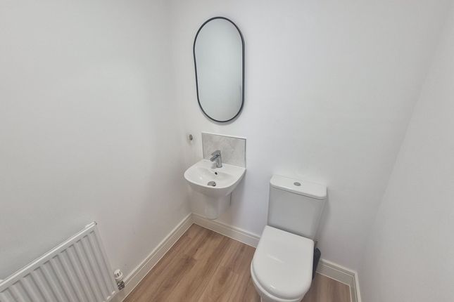 1 Emerald Place, Coalville photo 3