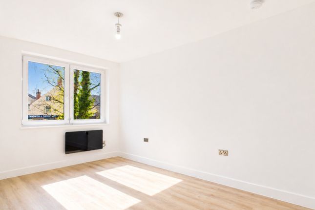 Flat 12, Tricorn House, Westward Road, Stroud photo 4