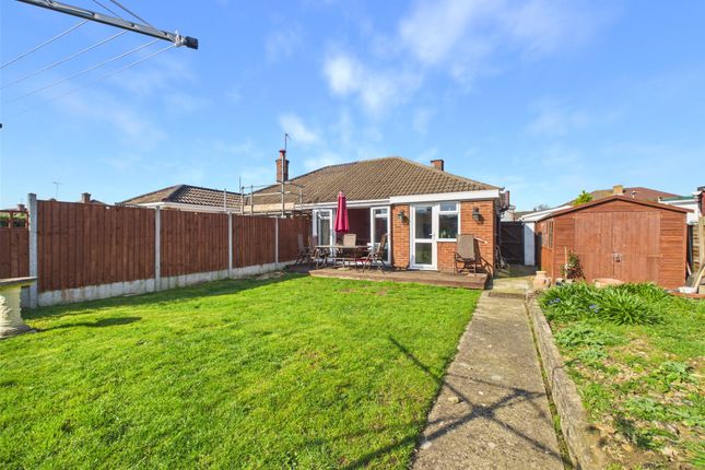 42, Shearwater Grove, Gloucester photo 3