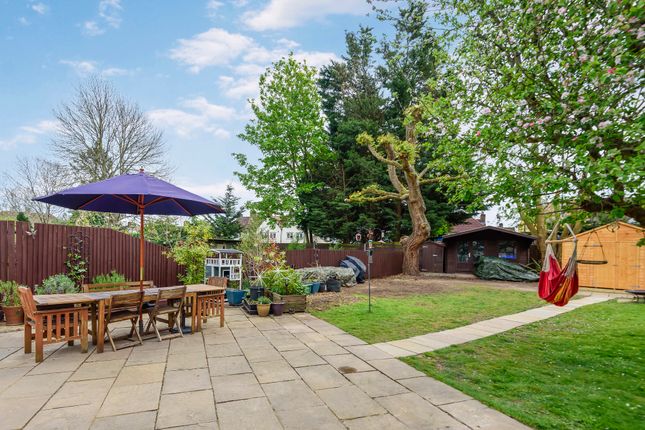 End terrace house for sale in Well Road, Barnet