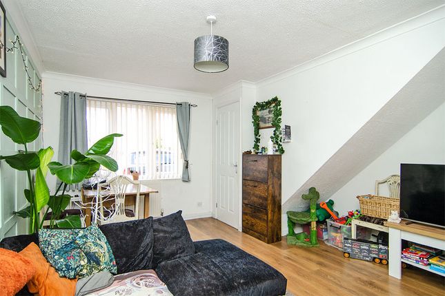 21, Watson Close, Rugeley photo 4
