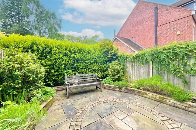 7 Kingbur Place, Crewe photo 4