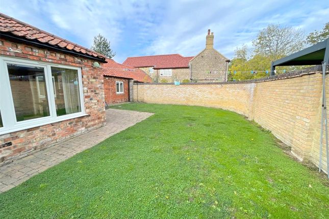 Poachers Cottage,, Evedon, Lincolnshire photo 3