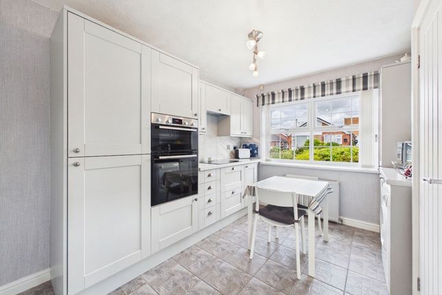 22 Upminster Drive, Nottingham photo 3