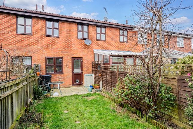 12, Kings Mead, Redhill photo 3