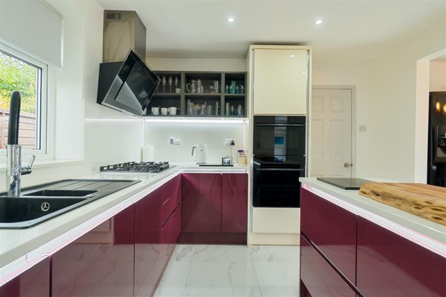 8, Bell Lane, Burham photo 4