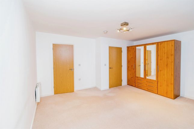 Penthouse for sale in College Street, Southampton