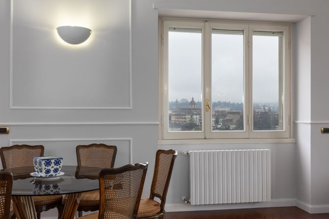 Apartment for sale in Lungarno Vespucci, Florence City, Florence, Tuscany, Italy