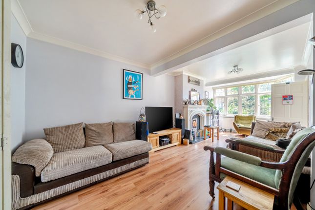 1, Walwyn Avenue, Bromley photo 2