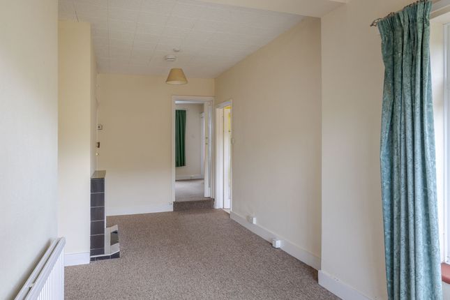 24 Beechwood Road, Caterham photo 4