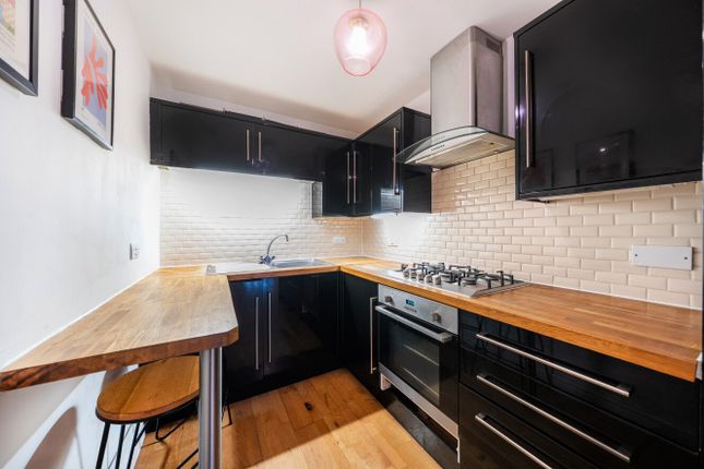 Flat 7, 114, Portland Road, London photo 2