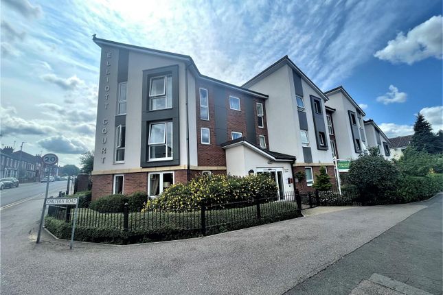 Thumbnail Flat for sale in Elliott Court, High Street North, Dunstable