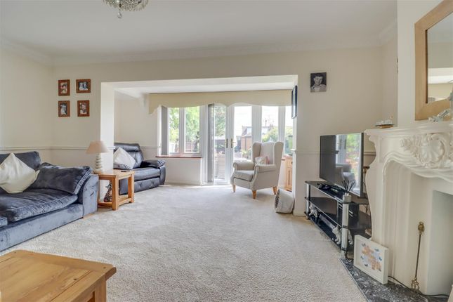 35, Downham Road, Wickford photo 3